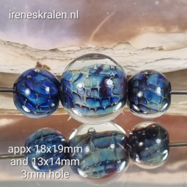 IKBL0049: Set van 3 ZilverGlasKralen Rond (3mm gat)