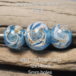 IKOC0054: Set van 3x GrootGatKraal Aqua & goudvlokken (5mm gat)