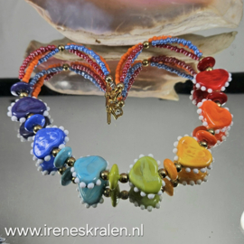 M012: Ketting homemade lampwork glaskralen Harten