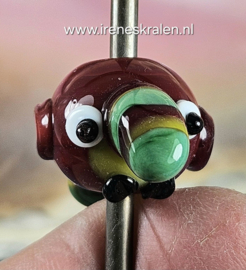 IKRD0016: Grote Kraal Toekan Donkerrood