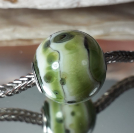 GGK002: Big Hole Bead Groen, ca 18mm met zilveren 925 kern