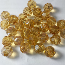 GB 009: Faceted Bead LightTopaz 8mm round, very shiny