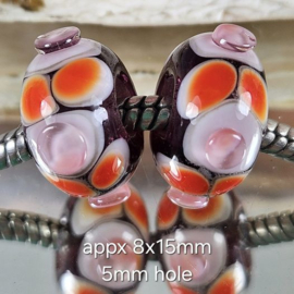 IKRZ0015: Set van 2x GrootGatKraal Paars/Roze/Rood, ca 8x15mm (5mm gat)