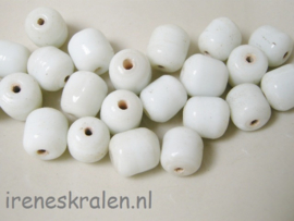 Gwit 009: Kleine Tube wit, ca 9-10mm #India Lampwork#