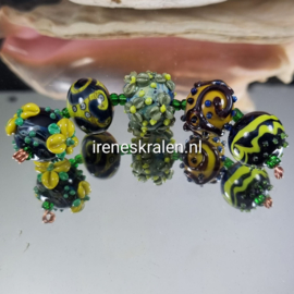 IKGR0009: Set van 5 Grotere Kralen ZilverGlas