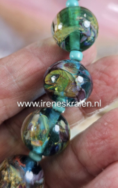 IKOC0055: Set van 5 Aqua & Multicolor Double Helix zilverglas, ca 14x16mm