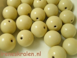 GB 117  Rond beige opaque, 13mm #India Lampwork#