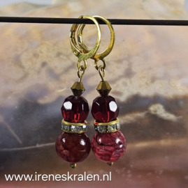 RD 0071: Oorbelletjes Rood/Goudkleur