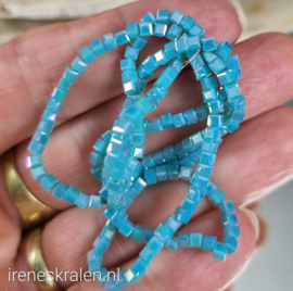 GAq023: Streng Kubus Facet Geslepen GroenblauwAB , ca 2,5mm