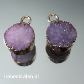 BD 0098: Bedel Goudkleur met Crystal Quarts Paars (rechts op foto), ca 10x14mm