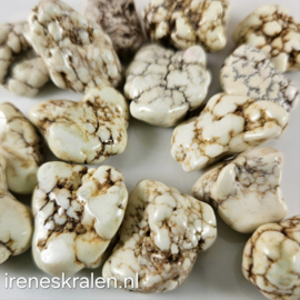 Gwit 029: Stenen Kralen onregelmatig, ca 20-23mm