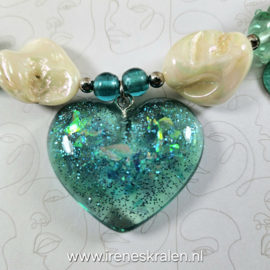 TU0005: Set van ketting en oorbellen Teal & Ivoor