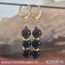 ZW9016: Oorbellen met GlasParels Zwart 8mm