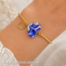 BL0049: Armband met zelfgemaakt glas-hartje kobaltblauw
