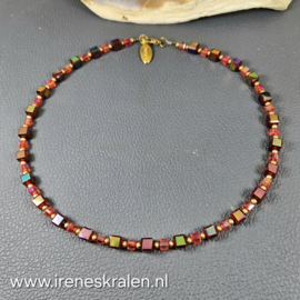 RD 0019b: Ketting Red Iris