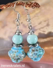 BL0009: Lampwork Oorbellen LichtBlauw