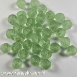 GG 045: ZachtGroen Mat Rond onregelmatig, ca 7mm