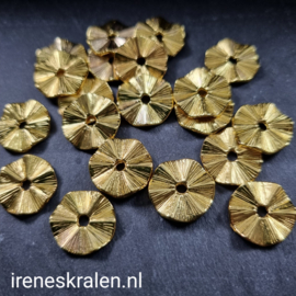 Gd 016a: Spacer Gehobbeld Goudkleur, ca 2x14mm (gat: 2,2mm)