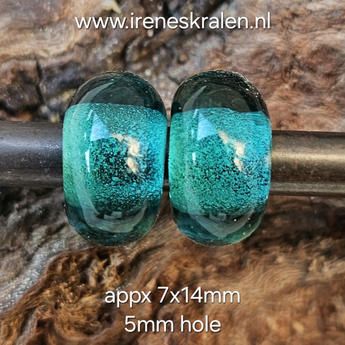 IKOC0050: Set van 2x GrootGatKraal Teal (5mm gat)