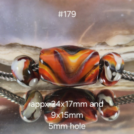 IKOR037: Set van 3x GrootGatKraal Oranje/Aventurijn (5mm gat)