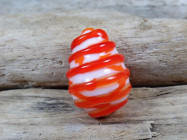 IKOR039: Eivorm Oranje, ca 23mm (gat verticaal)