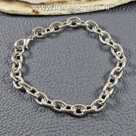 WI 0040: Armbandje zilverkleur metaal, ca 17,5cm