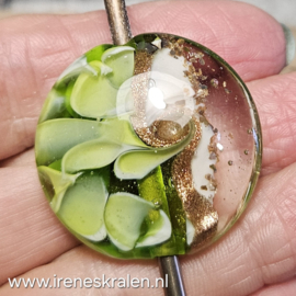 IKGR0022: Grote lentil groen, aventurijn & goudvlokken, ca 31mm