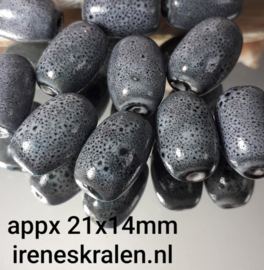 Gzwt 018: Keramiek Kraal Dikke Ovaal, ca 21x14mm *
