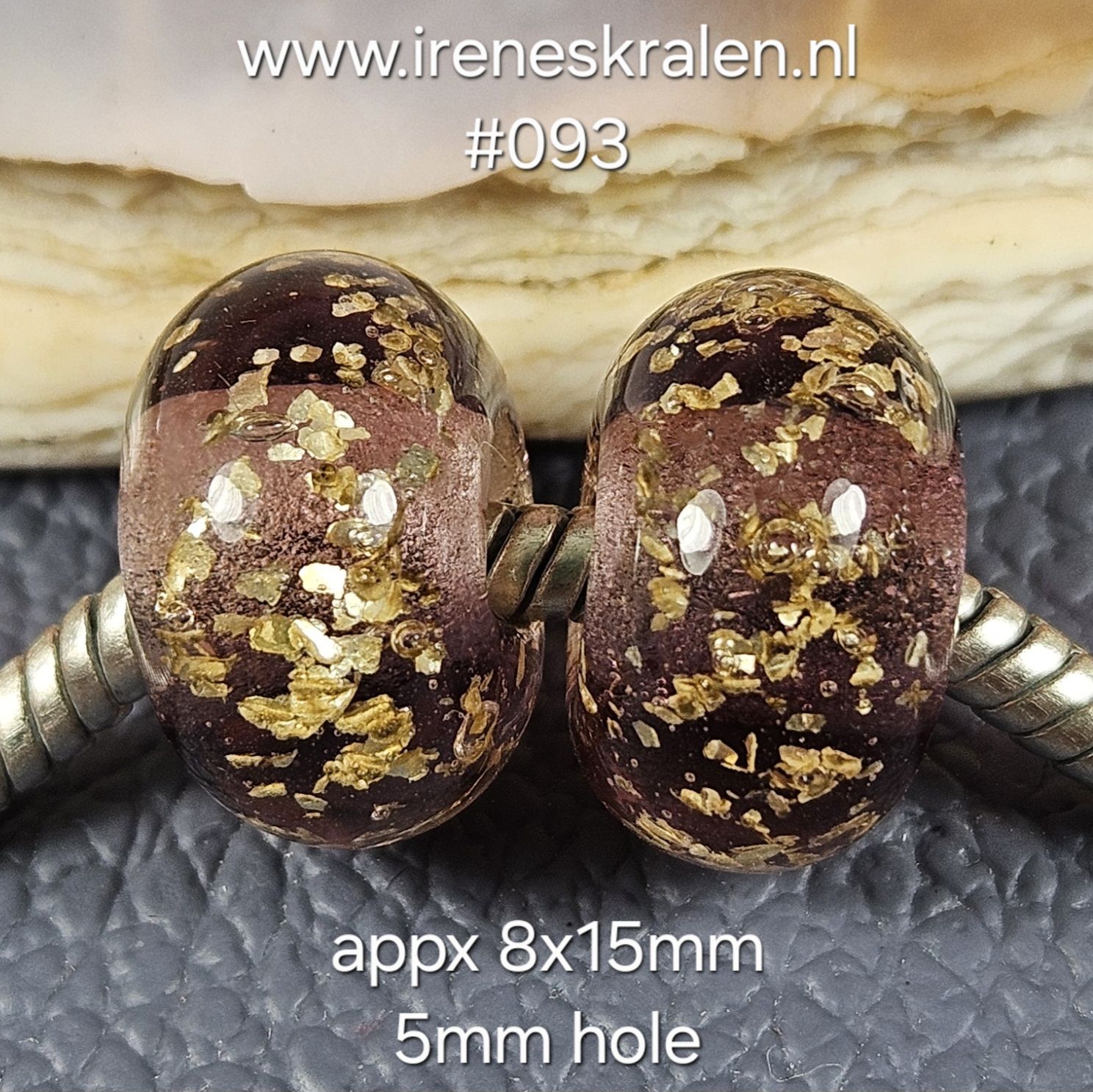IKPR0402: Set van 2 GrootGatKralen MediumAmethist & GoudVlokken