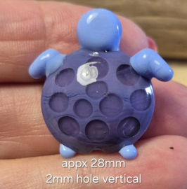 IKPR0033: Focal Kraal Schildpad Paars & Periwinkle, ca 28mm