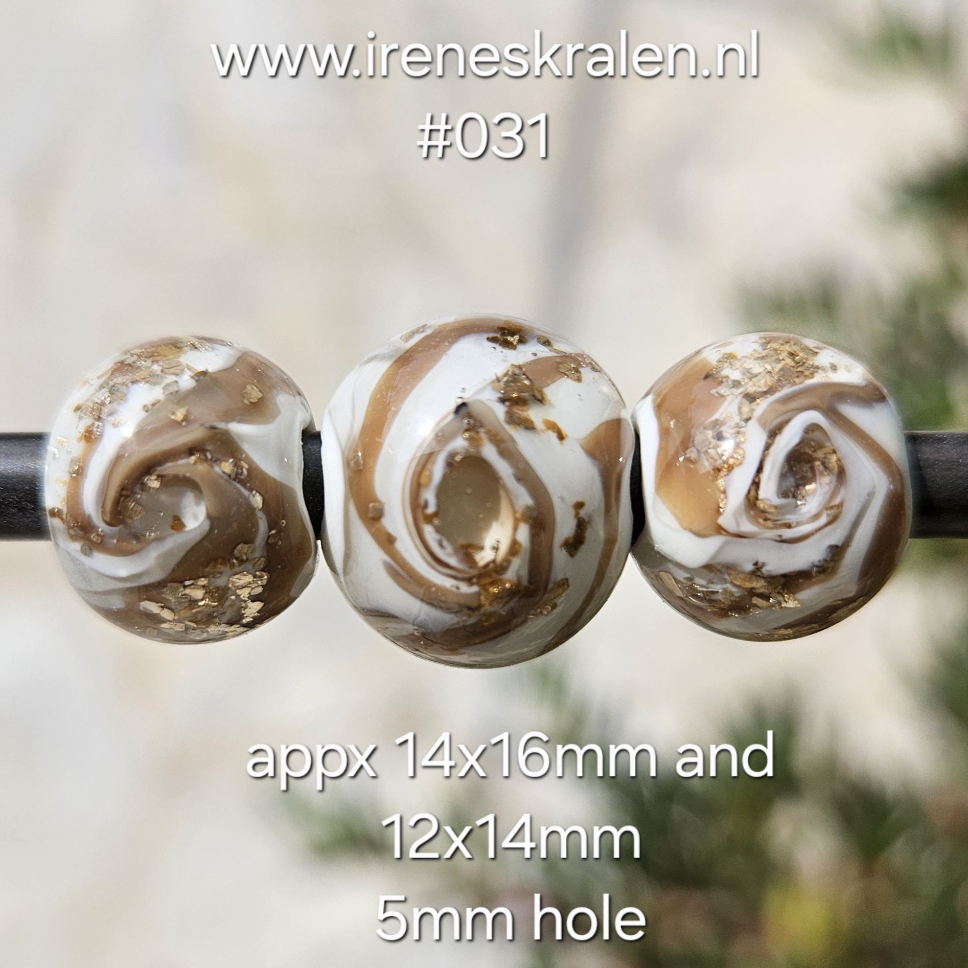 IKBR0020: Set van 3x GrootGatKraal Mocca/Ivoor & GoudVlokken (5mm gat)