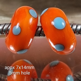 IKOR002: Set van 2x GrootGatKraal Oranje & Turquoise, ca 7x14mm