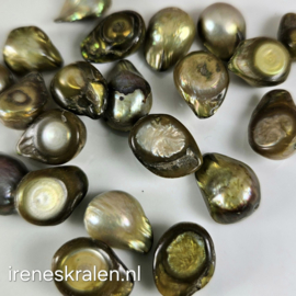 GG 036: NatuurParel Groen zonder gat, ca  12mm