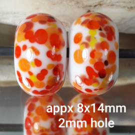 IKOR021: DuoSet FritKralen Oranje, ca 8x14mm
