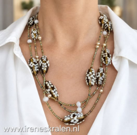 BR0003: Ketting met 3 lagen bruin/beige
