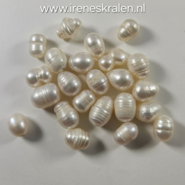 Gwit 032: Parel wit, ca 7-8mm onregelmatig