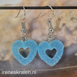 TU0050: Oorbellen Gesuikerde Hartjes Aqua