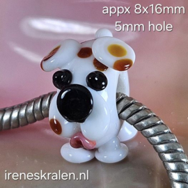 IKBR0029: GrootGatKraal Hond, ca 8x16mm