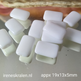 Gwit 015: Platte RechtHoek Wit, ca 19x13x5mm
