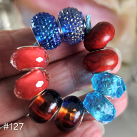 GMu 002: Set van 10 GrootGatKralen Acryl ( 4,8mm gat)