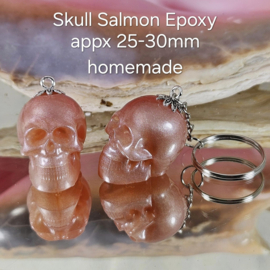 BDR 0119: Homemade Epoxy Schedel Zalmkleur met parelglans, ca 25-30mm