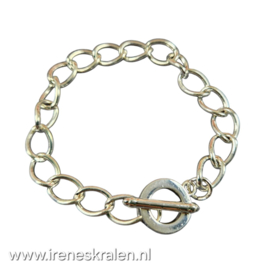 WI 0000: Armbandje zilverkleur, ca 19cm