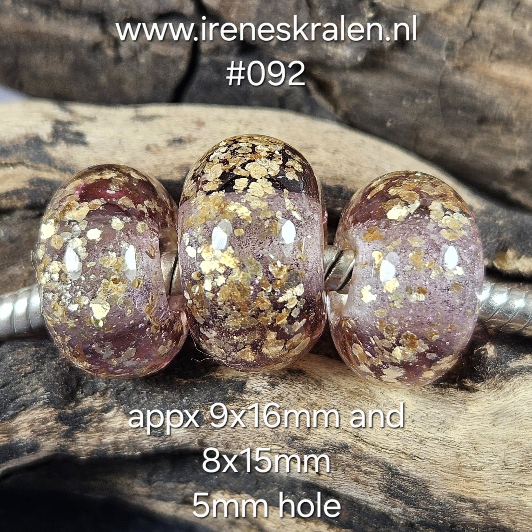 IKPR0027: Set van 3 GrootGatKralen LichtAmethist & GoudVlokken
