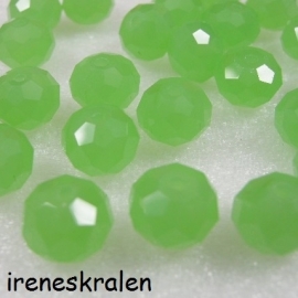 GG 119: Faceted Glass Green, 9x12mm (1.5mm hole)