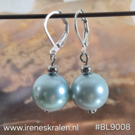 BL9008: Oorbellen met GlasParels LichtBlauw 14mm
