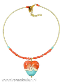 RD 0003: Ketting koraalrood met zelfgemaakt glas-hart