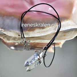 WI 9003: Zwarte Ketting met hanger steen
