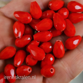Grd 020: FacetKraal Druppel Rood, ca 12x8mm