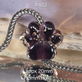 IKPR0027: PootAfdruk Amethist & GoudVlokken, ca 20mm (5mm gat)