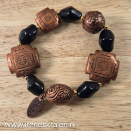 BR0000A: Boho Armband Zwart & RoodKoperKleur - ca 20cm elastisch